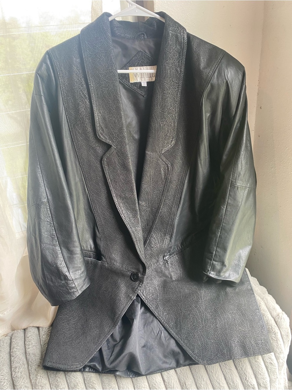 Winlet Vintage Women's Black Leather and Suede Coat- Classic Tailored Style